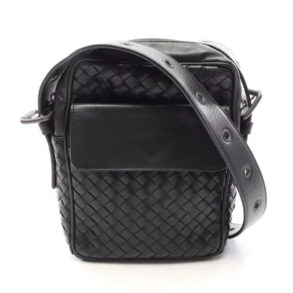 Bottega Veneta Intrecciato Shoulder Bag Leather Black